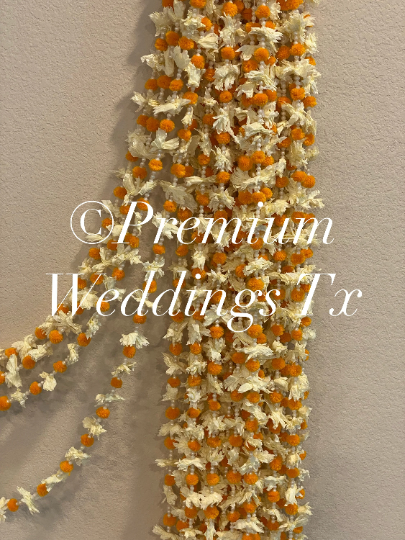 Eco-Friendly Daisy Flower Backdrop Garlands - Premium Weddings TX