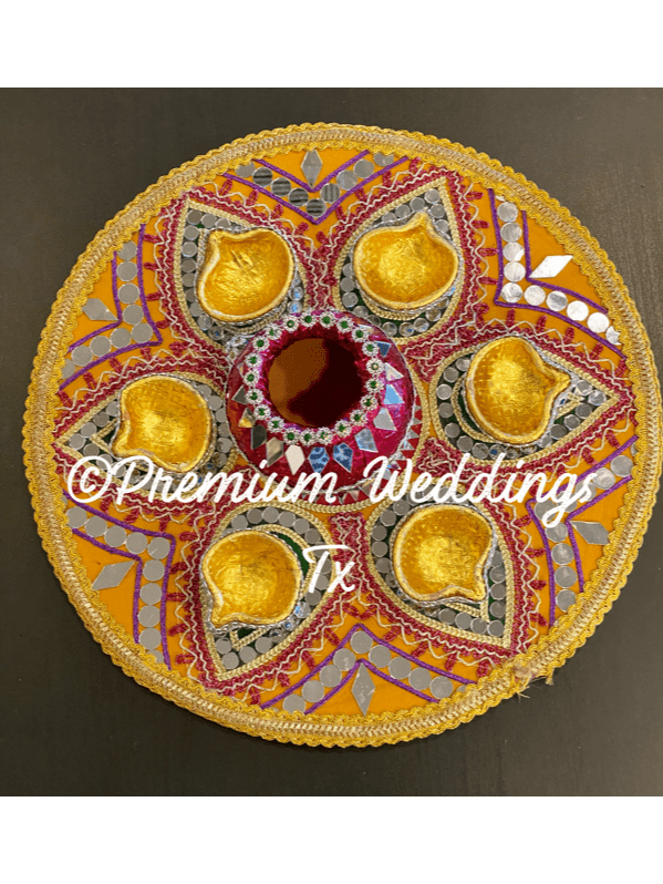 Buy Mehndi Thaal, Mehndi Plate, Maiyon Thaal, Pooja Thaal. Online in India  - Etsy