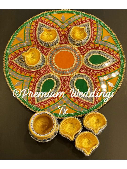 Pack of 5 Large Mehndi Plates, Rasam e Hina plates with diya (Multicolour  Colour)